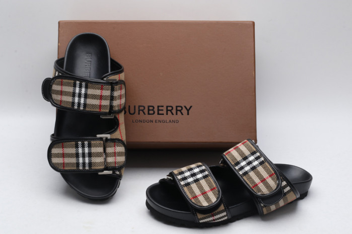bur_berry slippers