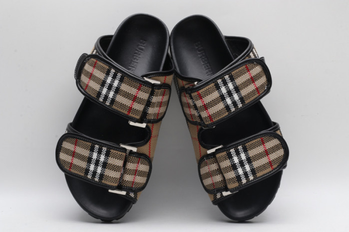 bur_berry slippers