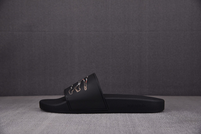 bur_berry slippers