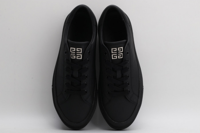 gi_venchy sneaker