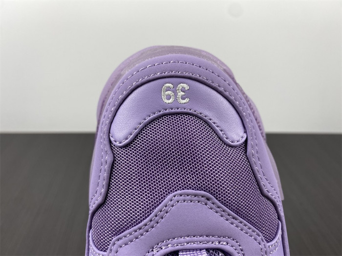 blcg sneaker triple.s.