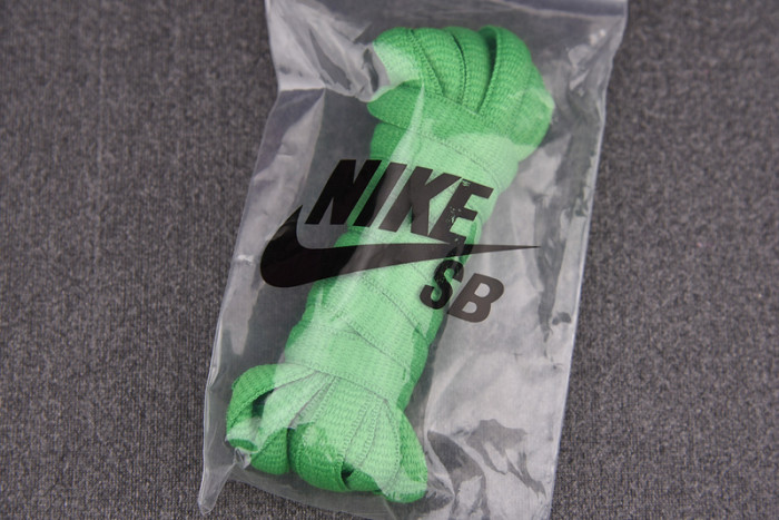 nike sb dunk high 420 skunks cw9971-500