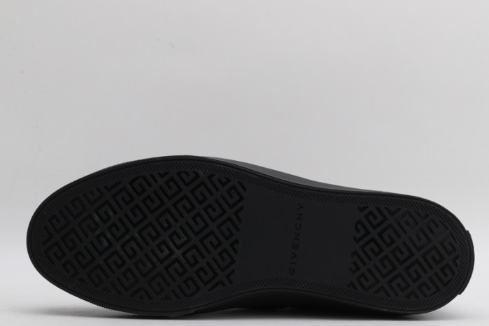 gi_venchy sneaker