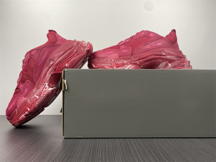 blcg sneaker triple.s.