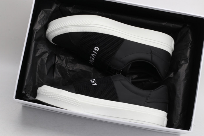 gi_venchy sneaker
