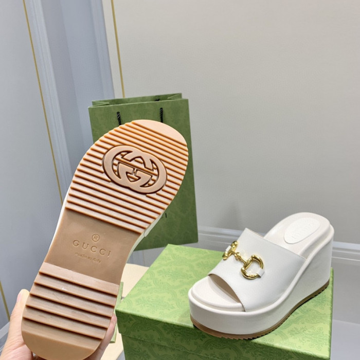 gucc slippers