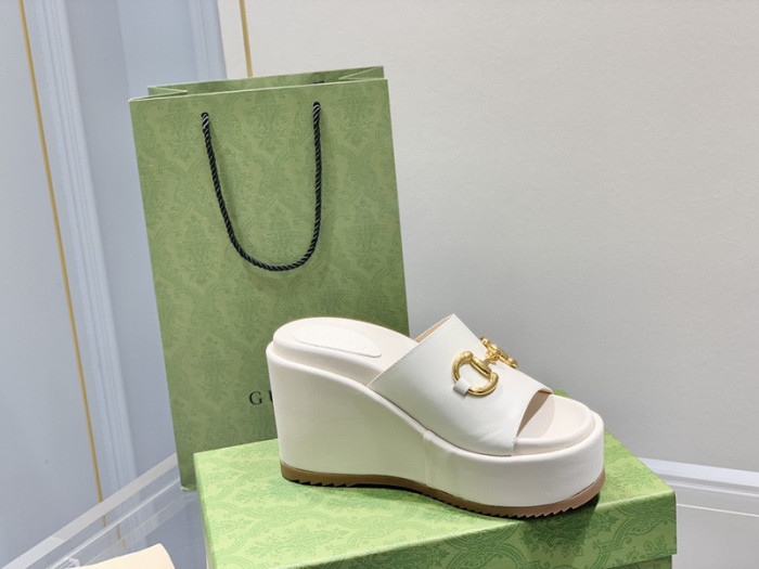 gucc slippers
