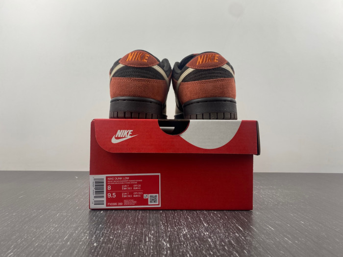 nike dunk low "red panda" fv0395-200