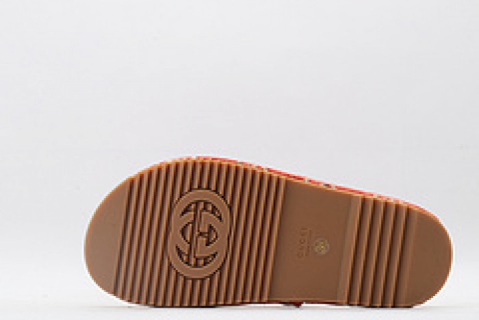 gucc slippers
