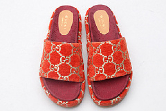 gucc slippers