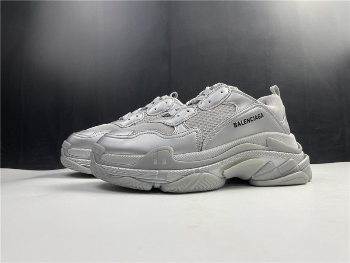 blcg sneaker triple.s.