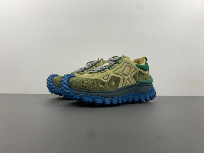 moncler trailgrip gtx
